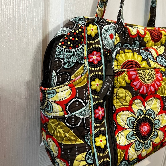 Vera Bradley-Flower Shower-Baby Make a change- diaper bag - Picture 3 of 6